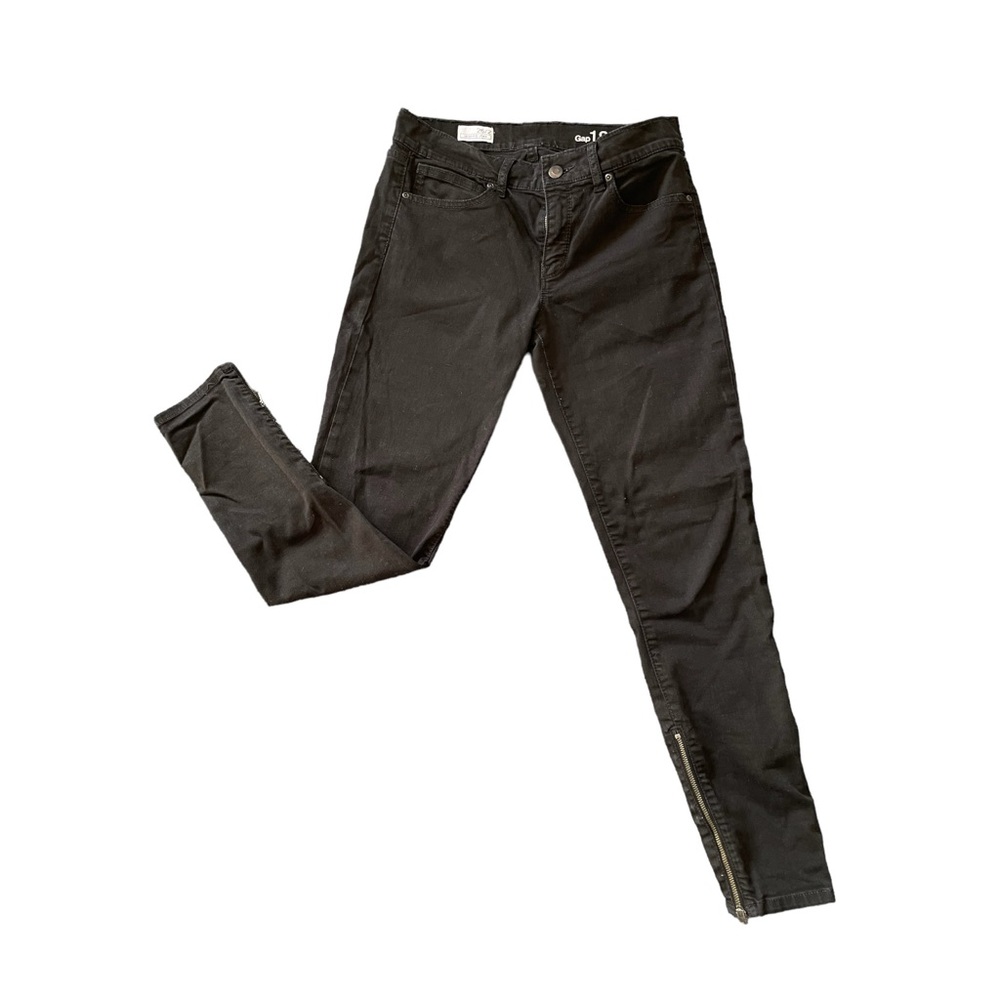 #002, 1969 Gap Legging jeans, size 26/2